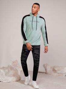 Manfinity Hypemode 男士標語刺繡拼接側邊接縫抽繩毛絨帽衫 - 薄荷綠 - 查看 6