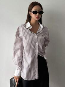 DAZY Áo sơ mi sọc in vai thả, áo dài tay - Màu Khaki - Xem 3