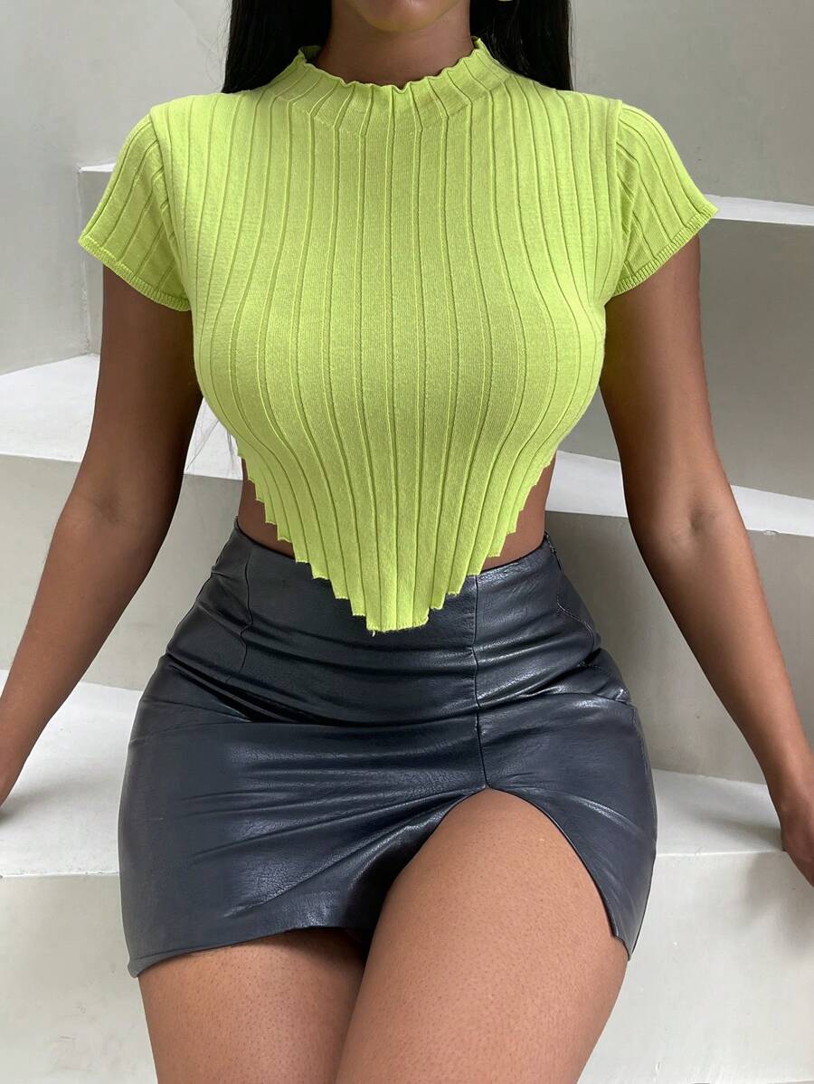 SHEIN Slayr 木耳邊不對稱下擺針織短上衣 - 青檸色 - 查看 1