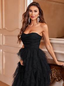 Faeriesty 女士优雅浪漫无肩带婚纱，层叠荷叶边薄纱A字廓形，完美适用于经典婚礼、毕业典礼、盛大晚宴、生日派对及其他正式场合，亦可作为新娘礼服或夏季度假装扮。 - 黑色 - 查看 5