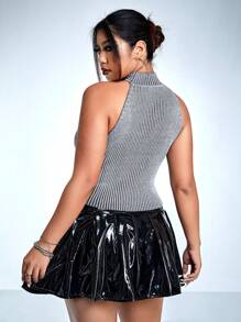 SHEIN ICON 大碼字母貼片掛脖短款針織上衣 - 灰色 - 查看 4