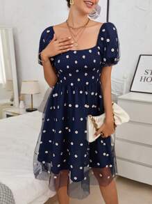 SHEIN Frenchy 印花網紗覆蓋洋裝 - 藏蓝色 - 查看 1