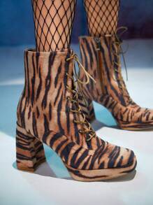 SheIn SXY Fashionable Women's Boots With Chunky Heel And Classic Lace-up Design
