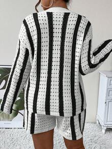 Calvaya 大碼條紋圖案落肩袖鏤空開襟衫和針織短褲 - 黑與白 - 查看 2