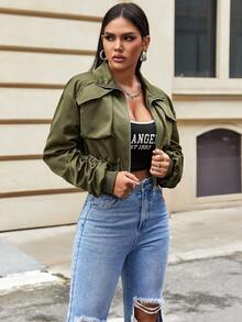 Cazadora crop con bolsillo con solapa de manga fruncido - Verde militar - Ver 3