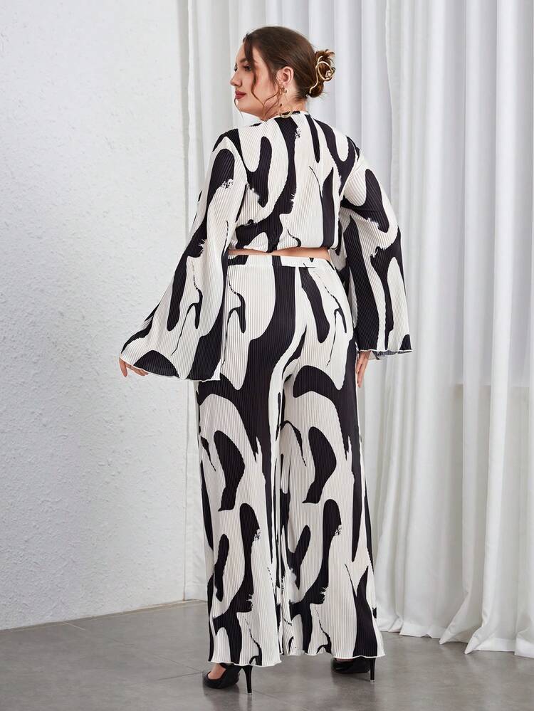 Plus Allover Print Twist Front Crop Top & Wide Leg Pants