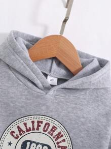 Young Boy Letter Graphic Hoodie