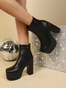 2025秋冬季女士时尚靴子，搭配秋装、连帽衫和厚底高跟鞋，尽显女性魅力。 - 黑色 - 查看 7