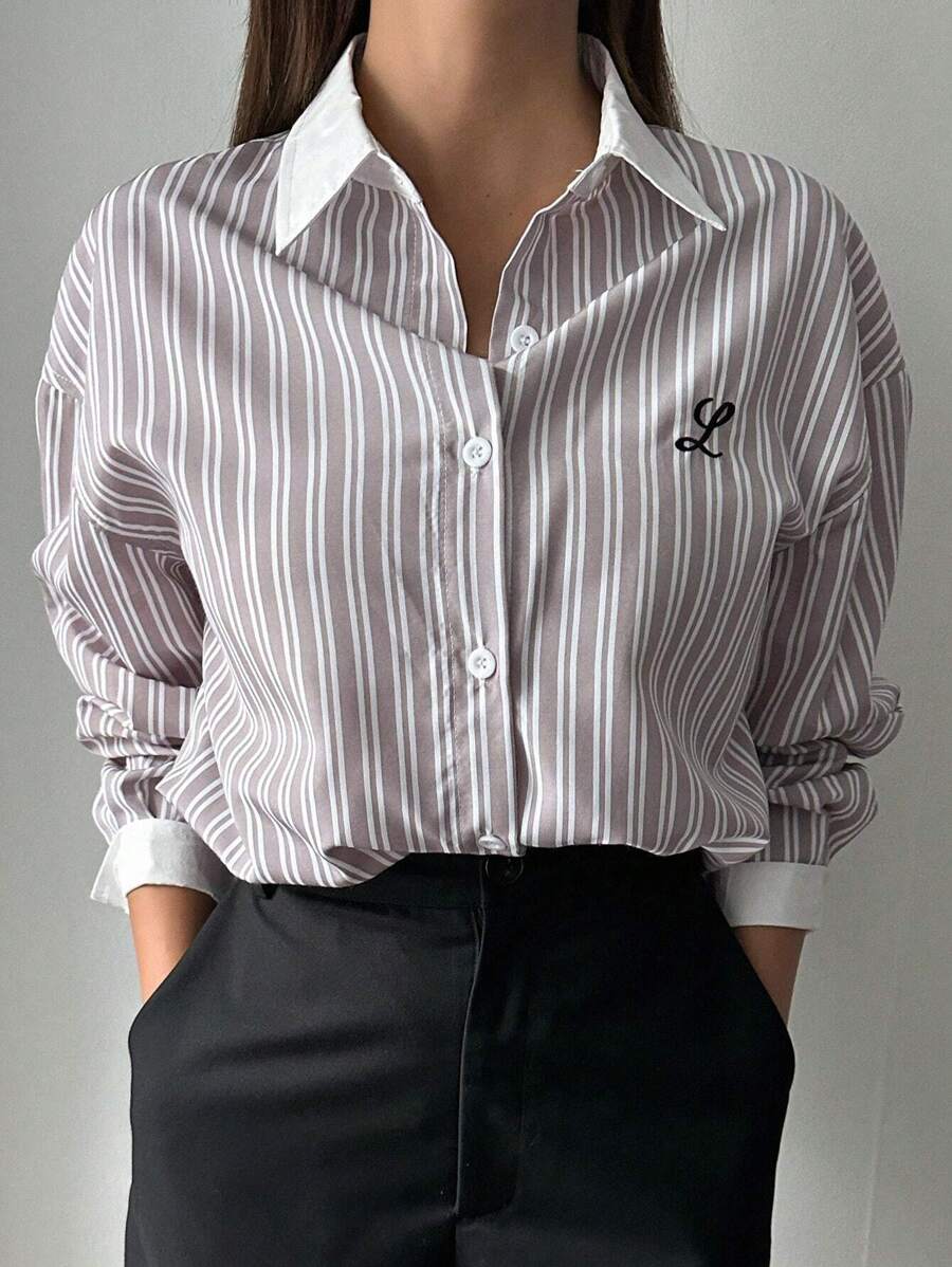 DAZY Áo sơ mi sọc in vai thả, áo dài tay - Màu Khaki - Xem 1