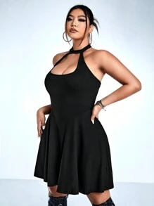 SHEIN ICON 休閒露背 挖空純色加大洋裝 - 黑色 - 查看 8