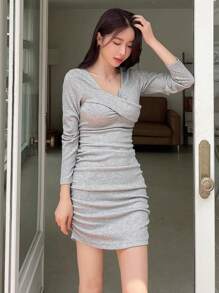 DAZY 素色雞心領口緊身洋裝 - 淺灰色 - 查看 6