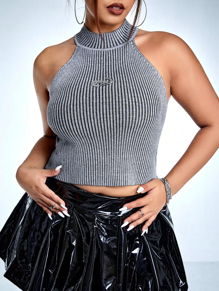 SHEIN ICON 大碼字母貼片掛脖短款針織上衣 - 灰色 - 查看 1