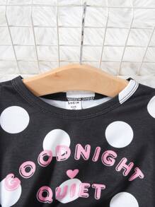 SHEIN 幼兒女童針織彩點及字母印花圓領上衣和寬腳褲家居套裝 - 黑與白 - 查看 4