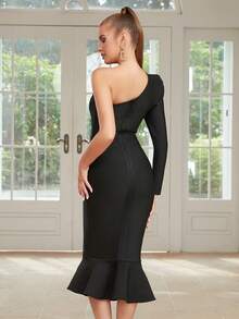One Shoulder Mermaid Hem Solid Bandage Dress - Black - View 2