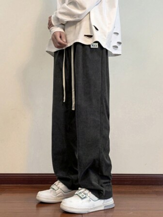 Men Letter Patched Detail Drawstring Waist Straight Leg Pants