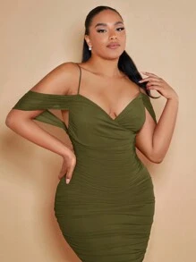 SHEIN BAE Vestido ajustado con hombros descubiertos y drapeado en talla grande - Verde militar - Ver 3