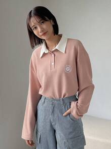 FRIFUL Letter Graphic Contrast Collar Drop Shoulder Polo Neck Tee - Pink - View 3
