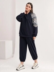 Mulvari Plus Geo Print Raglan Sleeve Hoodie & Sweatpants - Navy Blue - View 4