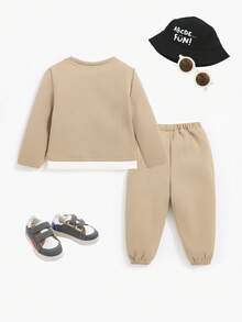 SHEIN Baby Boy Color Blocked Drop Shoulder Decor Zipper Detail Long Sleeve Top With Drawstring Cuffed Joggers Set - Khaki - View 2