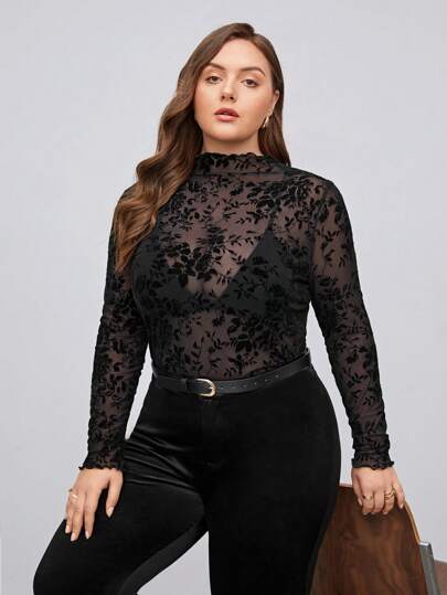 Maija Plus size kvinnor svart blommig linje flockad mesh turtleneck skir långärmad topp (behå ingår ej)