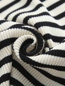 条纹印花吊带连衣裙，适合派对和夏季穿着，优雅时尚 - 黑與白 - 查看 4