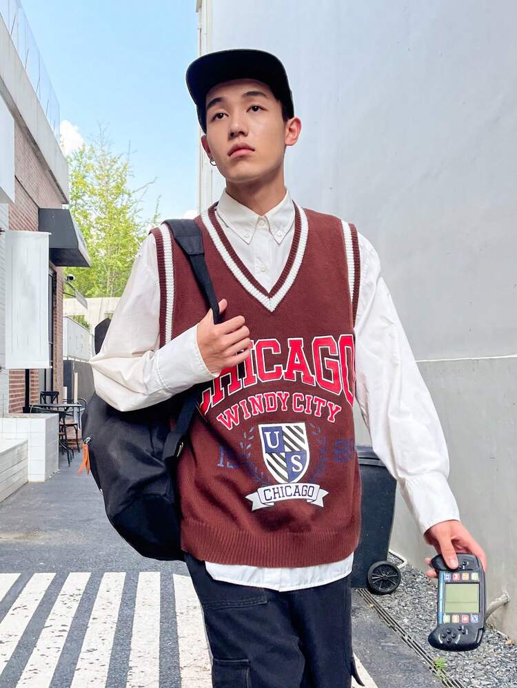 Men Letter Graphic Contrast Trim Sweater Vest
