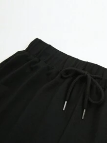 SHEIN EZwear 字母圖案腰部抽繩運動短褲 - 黑色 - 查看 4
