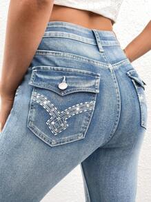 SHEIN EZwear Embroidery Detail Flare Leg Jeans - Medium Wash - View 5