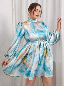 SHEIN Privé 大碼大理石圖案小高領燈籠袖繫腰帶洋裝 - 藍色 - 查看 6