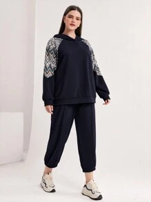 Mulvari Plus Geo Print Raglan Sleeve Hoodie & Sweatpants - Navy Blue - View 3