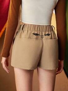 HARRY POTTER X SHEIN 字母圖案金屬扣環腰帶運動短褲 - 卡其色 - 查看 2