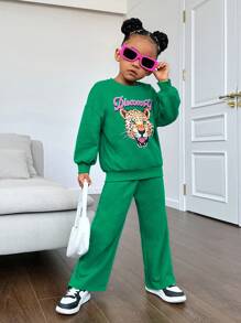 SHEIN Leap Crew SLAYR KIDS Young Girl Tiger & Letter Graphic Drop Shoulder Pullover & Sweatpants - Green - View 4