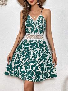 SHEIN VCAY In Thực vật Chèn ren Guipure Váy Dây - màu xanh lá - Xem 3