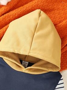 Áo nỉ 2023, tay dài, bo gân ở cổ tay và viền áo, thiết kế phối màu với mũ trùm đầu trơn và túi kẻ sọc, áo nỉ chui đầu cho bé trai. - Nhiều màu - Xem 5