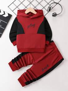 SHEIN Chàng trai trẻ Đồ họa Chữ cái Khối màu Áo Hoodie & Quần thể thao - Màu Đỏ Sâu - Xem 1
