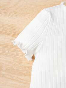 SHEIN 2pcs Baby Girl Casual Ruffle Trim Round Neck Short Sleeve T-Shirt And Elastic Waist Floral Shorts Set, Suitable For Summer - Multicolor - View 3