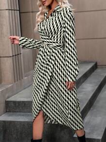 SHEIN Clasi Hemdkleid mit All Over Print Wickelsaum