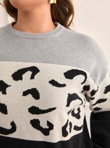 SHEIN Frenchy 大碼豹紋圖案撞色落肩袖套頭毛衣 - 彩色 - 查看 3