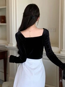 DAZY 素色雞心領口絲絨襯衫