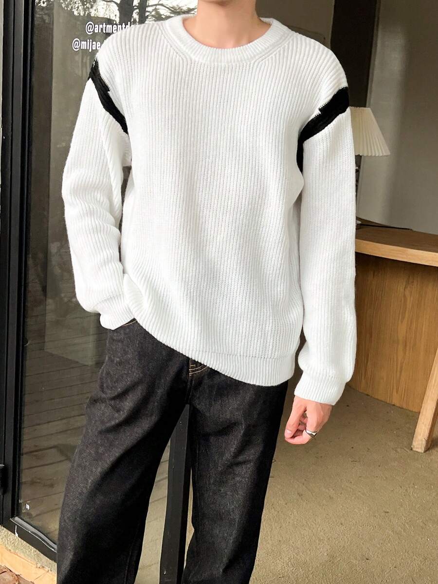 Claim Dot 男士撞色拼接落肩毛衣 - 白色 - 查看 1