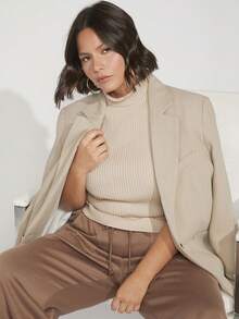 SHEIN BASICS 大碼1 入組高領羅紋針織上衣 - 杏色 - 查看 4