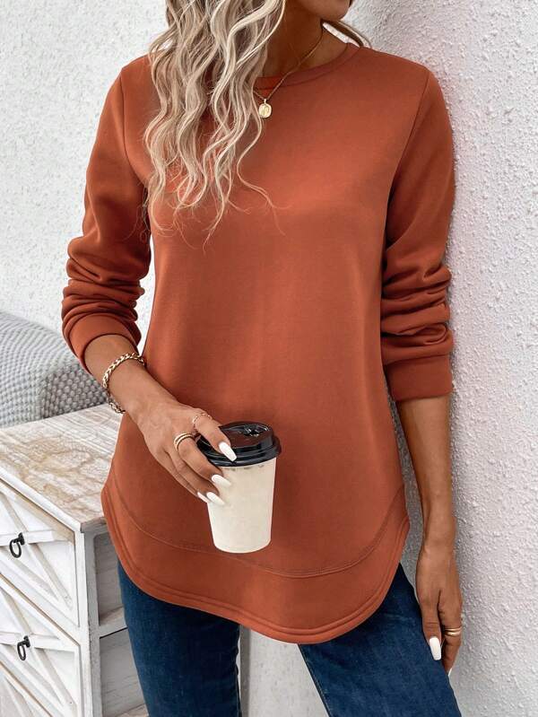SHEIN LUNE Crew Neck Side Slit Rounded Hem Thermal Lined Casual Comfortable Warm Long Sleeve Sweatshirt, Autumn/Winter Graduation,Back To School Outfits,Graduation,Teacher Outfits For Women,Back To School