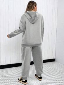 Flirla 大碼字母圖案落肩袖抽繩連帽衫和運動褲 - 淺灰色 - 查看 2