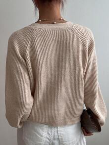 DAZY Áo len dệt kim tay raglan xoắn phía trước, quần áo mùa thu - Màu be - Xem 2