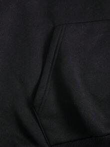 SHEIN EZwear Plus Size Lightning & Letter Graphic Drawstring Thermal Lined Sweatshirt - Black - View 3