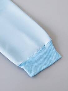 SHEIN 男小童素色套頭衫和卡通圖案衛褲和包 - 藍白色 - 查看 6