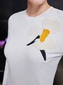 MOTF PREMIUM 花朵刺繡上衣 - 白色 - 查看 3