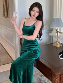 DAZY Đầm nhung trơn hai dây, đầm dạ hội, đầm thanh lịch dành cho nữ, đầm đêm giao thừa. - màu xanh lá - Xem 5