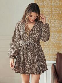 Poéselle 滿版印花燈籠袖腰帶百褶下擺洋裝