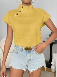 SHEIN Privé Blusa de cuello alto con diseño de botón de manga murciélago